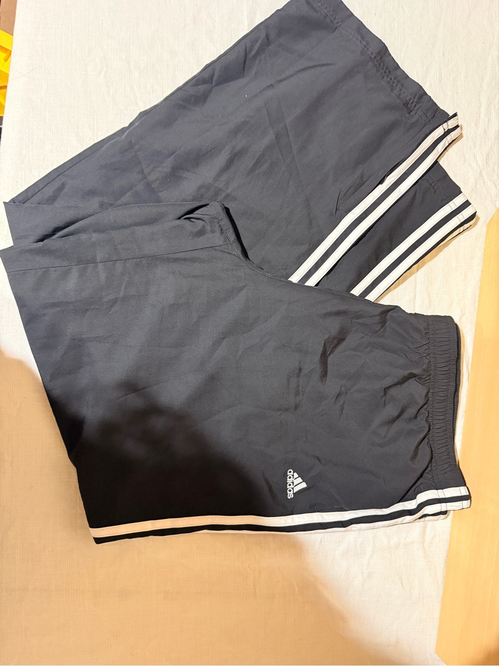 Adidas essential 3 striped pants